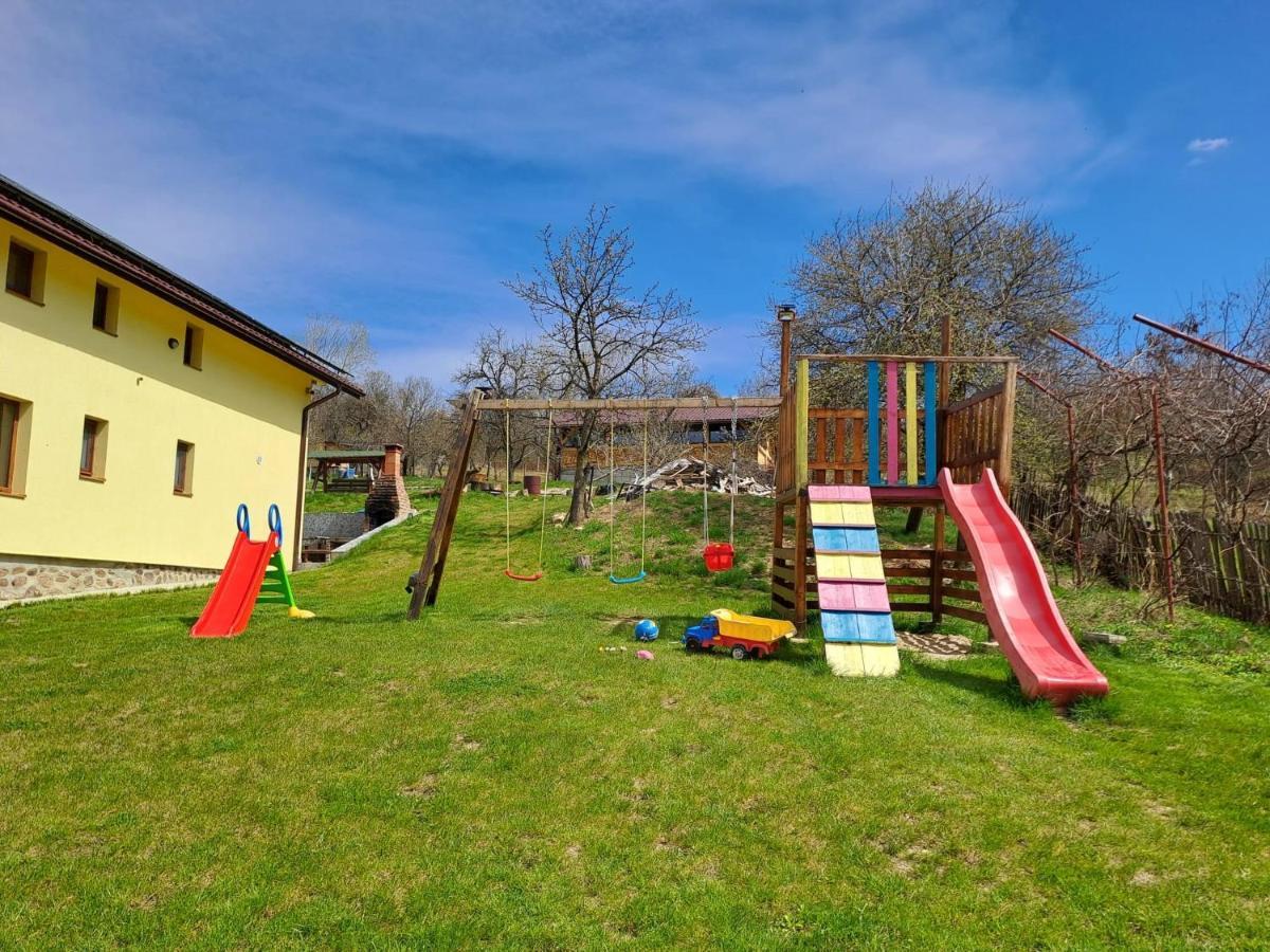 Viata la Tara Cerna Hotel Cerna  Exterior foto